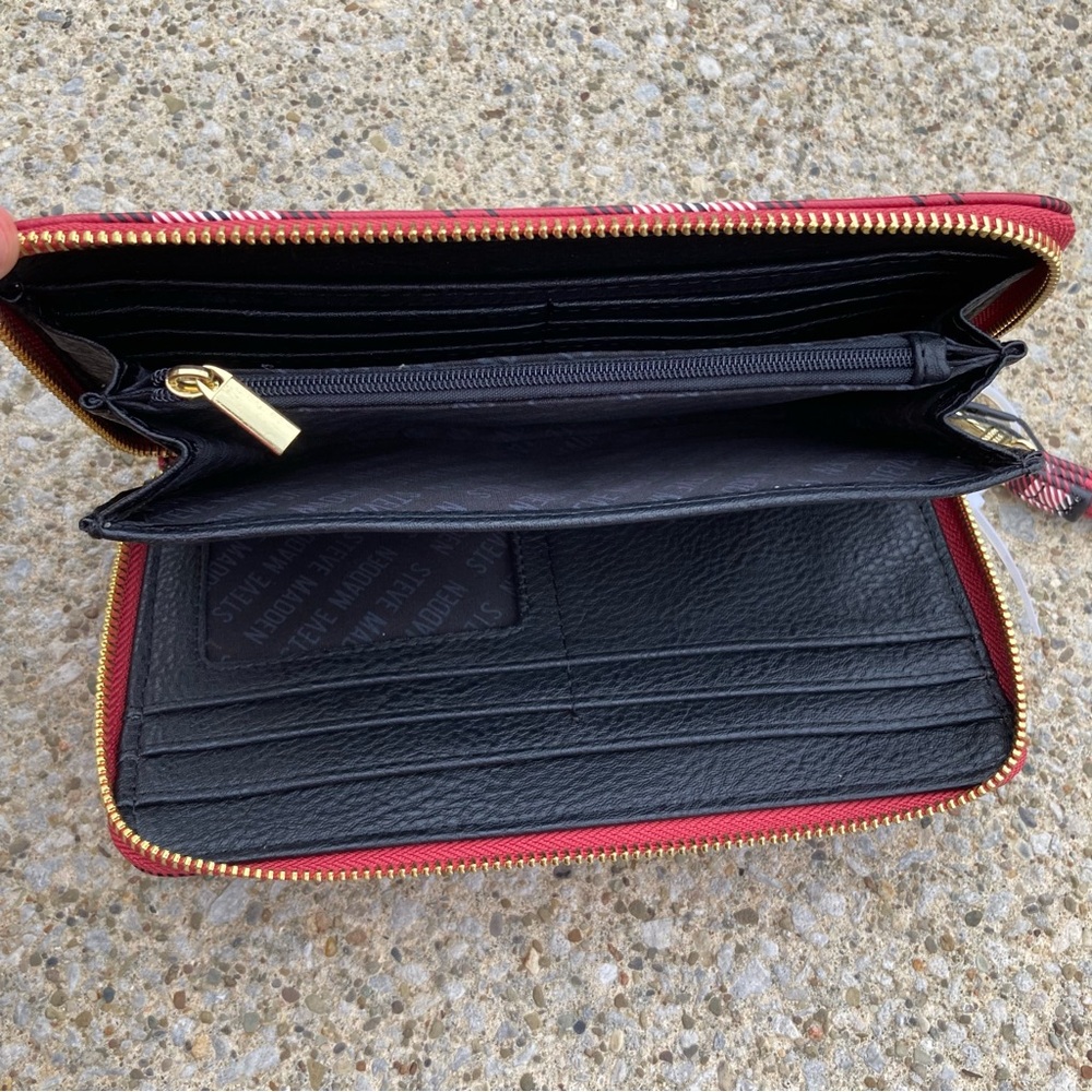Steve Madden Red Plaid Zip Wristlet Wallet - Picture 3 of 4